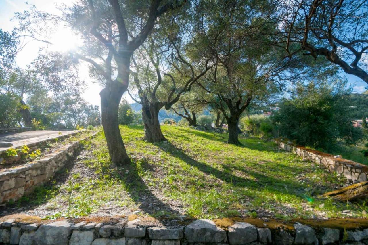 Villa Spyros Nisaki  Bagian luar foto