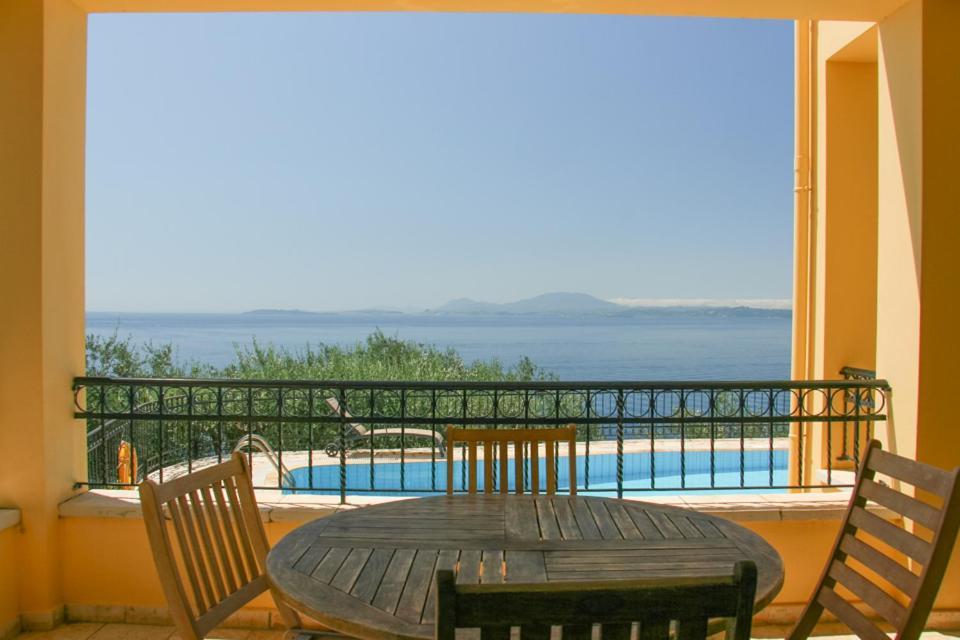 Villa Spyros Nisaki  Ruang foto